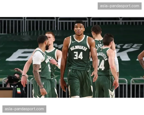 深度复盘：雄鹿关键时刻防守换人失误，导致被热火三分绝杀